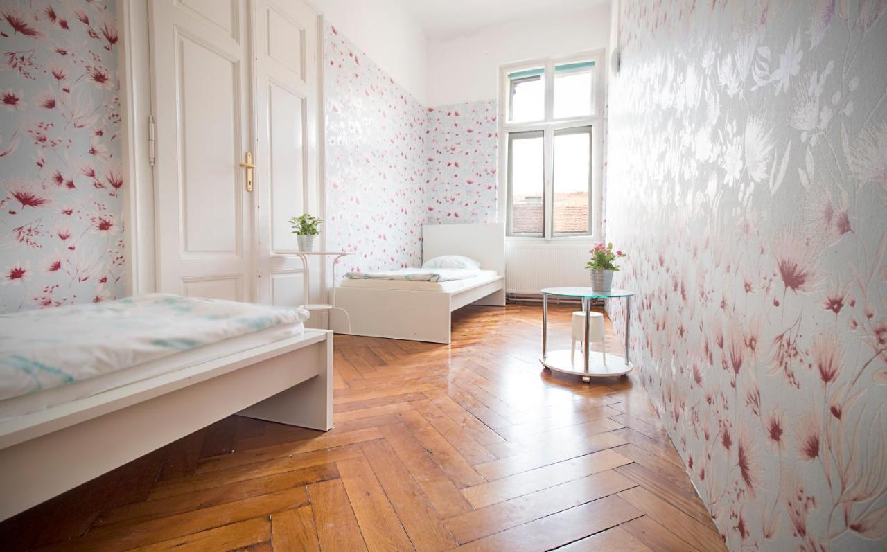 Guesthouse Centar 2 Zagreb Exteriör bild